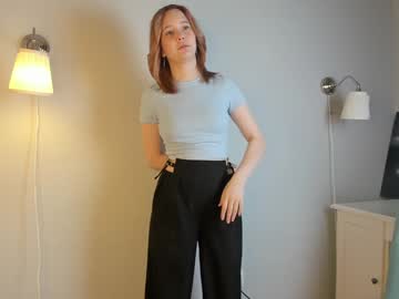 girl
        odettefares cam image #5563043