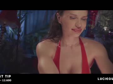 girl
        lucieoude_ cam image #1004275
