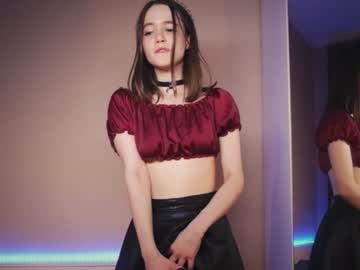 girl
        miss_sweetdream cam image #214464