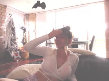 girl
        kendalltyler cam image #5308640
