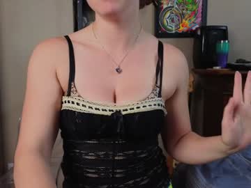 girl
        chroniclove cam image #6619799