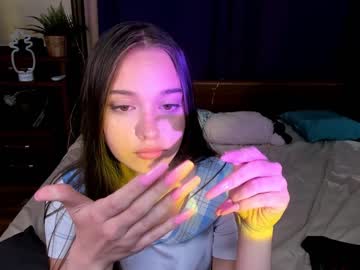 girl
        melisa_sim cam image #1800323