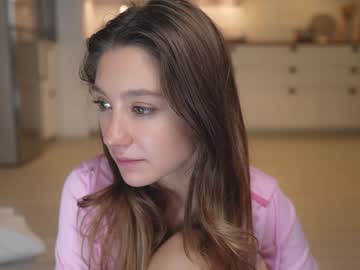 girl
        mia_elfie cam image #5026703
