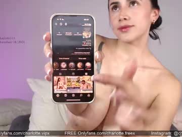 girl
        charlotte114 cam image #5569559