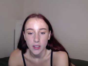 girl
        maddiemeekxo cam image #6565506