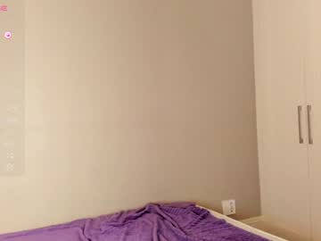 girl
        tracyki cam image #3600145