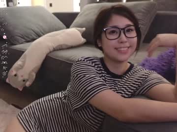 girl
        kimi_kay cam image #3519613