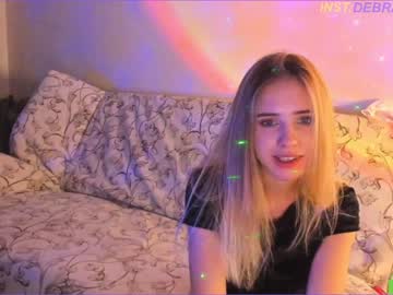 girl
        debragrace cam image #89440