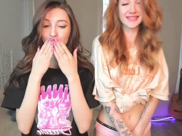 girl
        jerkoffstation cam image #762836