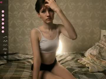 girl
        esmabluitt cam image #6303366