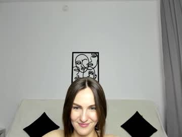 girl
        iris_blossom_ cam image #835745