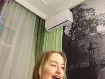 girl
        milladoll_ cam image #802039