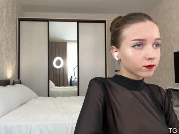 girl
        tadammary cam image #4259193